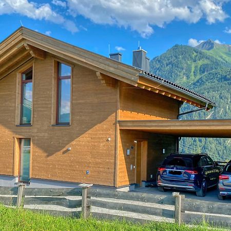 Ski-In Ski-Out Chalet Maiskogel "Bergli" - By Alpen Apartments カプルーン エクステリア 写真