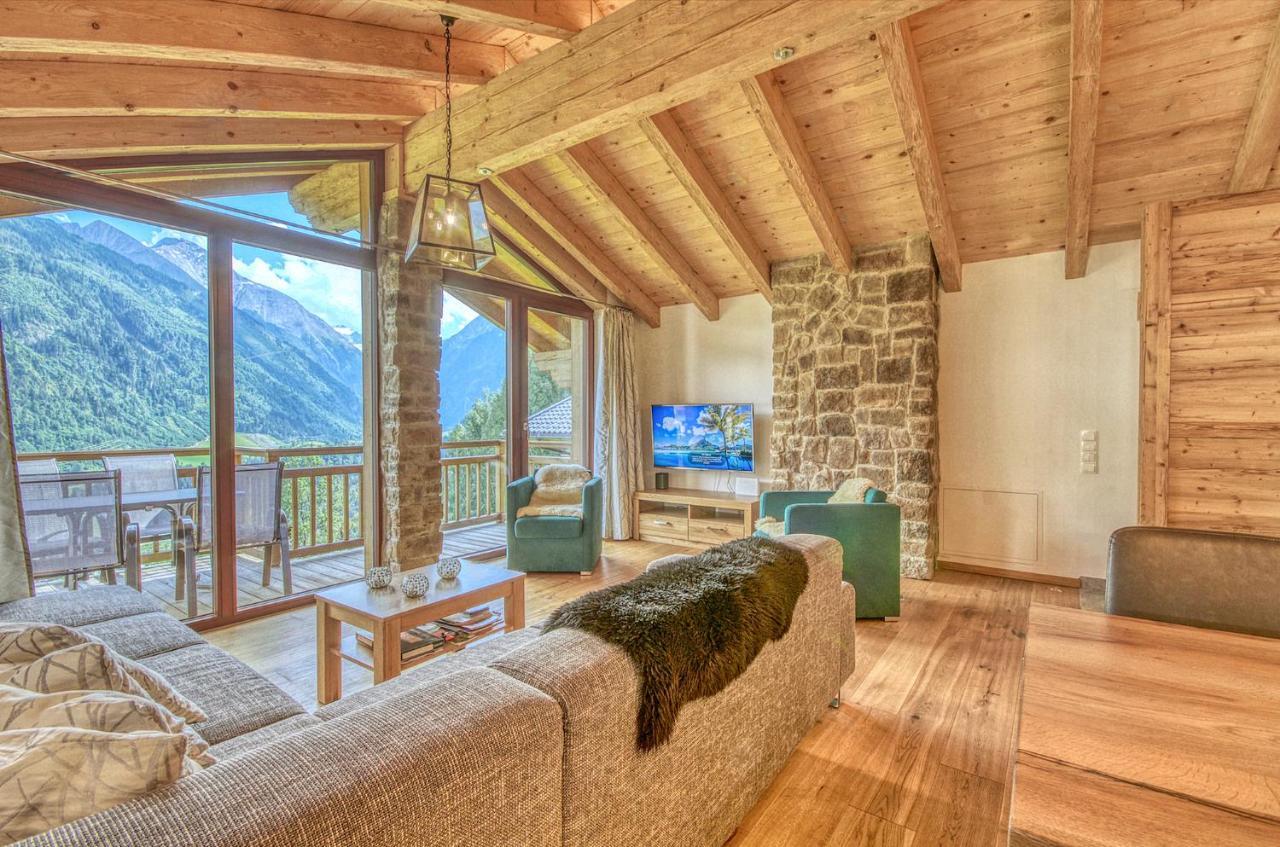 Ski-In Ski-Out Chalet Maiskogel "Bergli" - By Alpen Apartments カプルーン エクステリア 写真