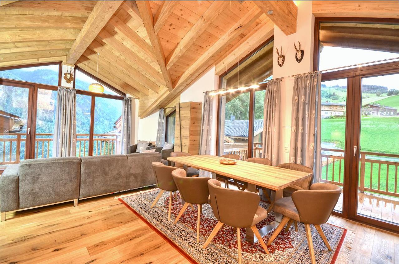 Ski-In Ski-Out Chalet Maiskogel "Bergli" - By Alpen Apartments カプルーン エクステリア 写真