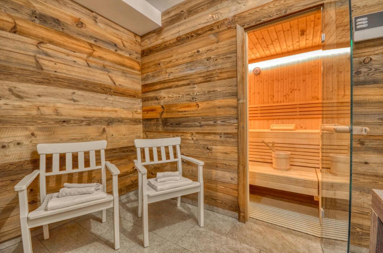 Ski-In Ski-Out Chalet Maiskogel "Bergli" - By Alpen Apartments カプルーン エクステリア 写真