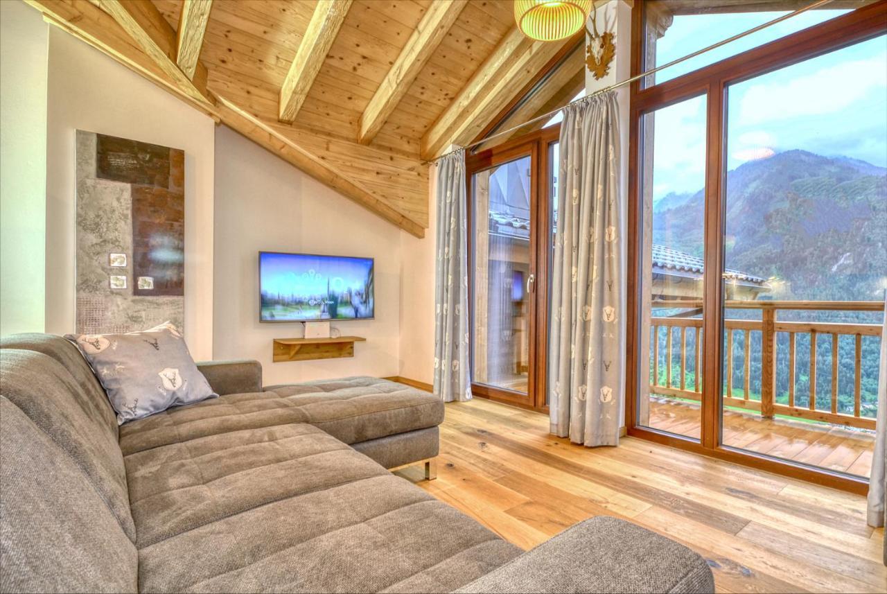Ski-In Ski-Out Chalet Maiskogel "Bergli" - By Alpen Apartments カプルーン エクステリア 写真